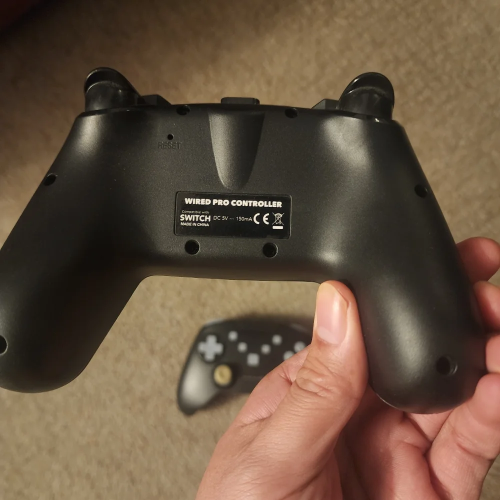 2 x Wireless Game Controllers For Switch And PC- Black and Gray